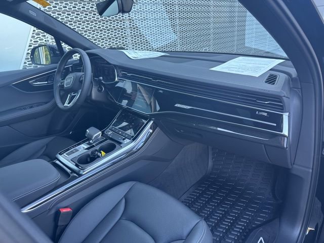 Certified 2025 Audi Q7 3.0T Premium Plus image 8