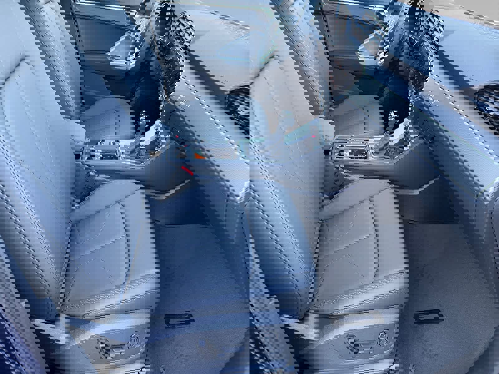 New 2025 Audi Q3 2.0T Premium image 9