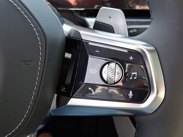 New 2026 BMW 750e xDrive w/ Executive Package image 19