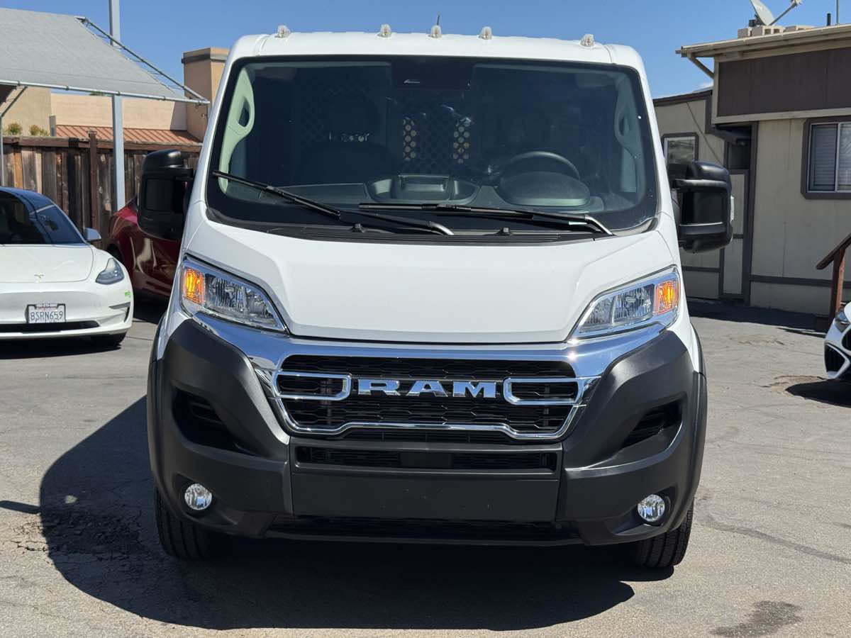 Used 2025 RAM ProMaster 2500 w/ U-Haul Equipment Group FWD image 5