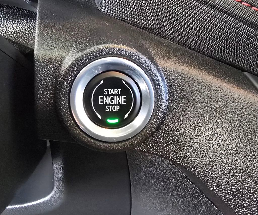 Used 2023 Chevrolet TrailBlazer RS w/ Sun and Liftgate Package image 24