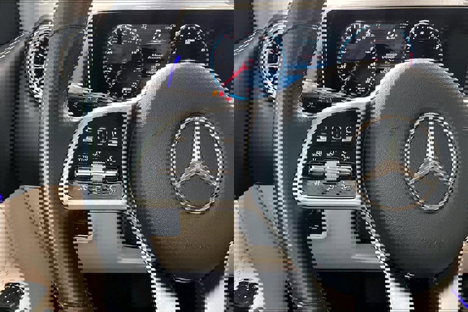 Certified 2021 Mercedes-Benz GLB 250 image 23