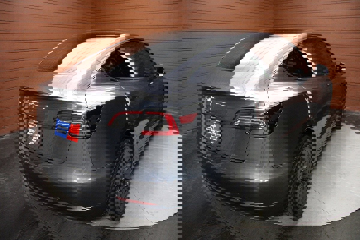 Used 2023 Tesla Model 3 Standard Range RWD image 12