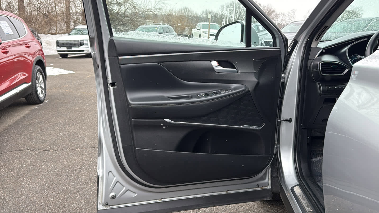 Used 2023 Hyundai Santa Fe SEL Premium image 11