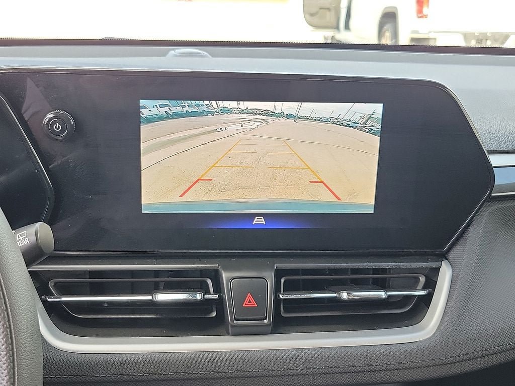 Used 2025 Chevrolet TrailBlazer LS w/ LS Convenience Package FWD image 16