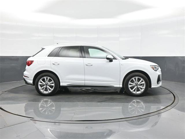 Certified 2025 Audi Q3 2.0T Premium w/ Convenience Package image 8