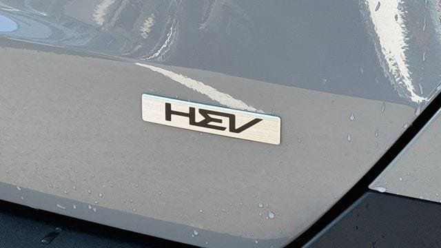Used 2025 Kia Carnival EX FWD image 13