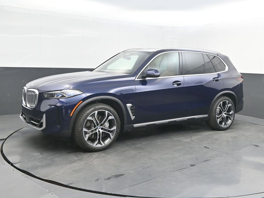 New 2026 BMW X5 xDrive50e AWD/4WD image 1
