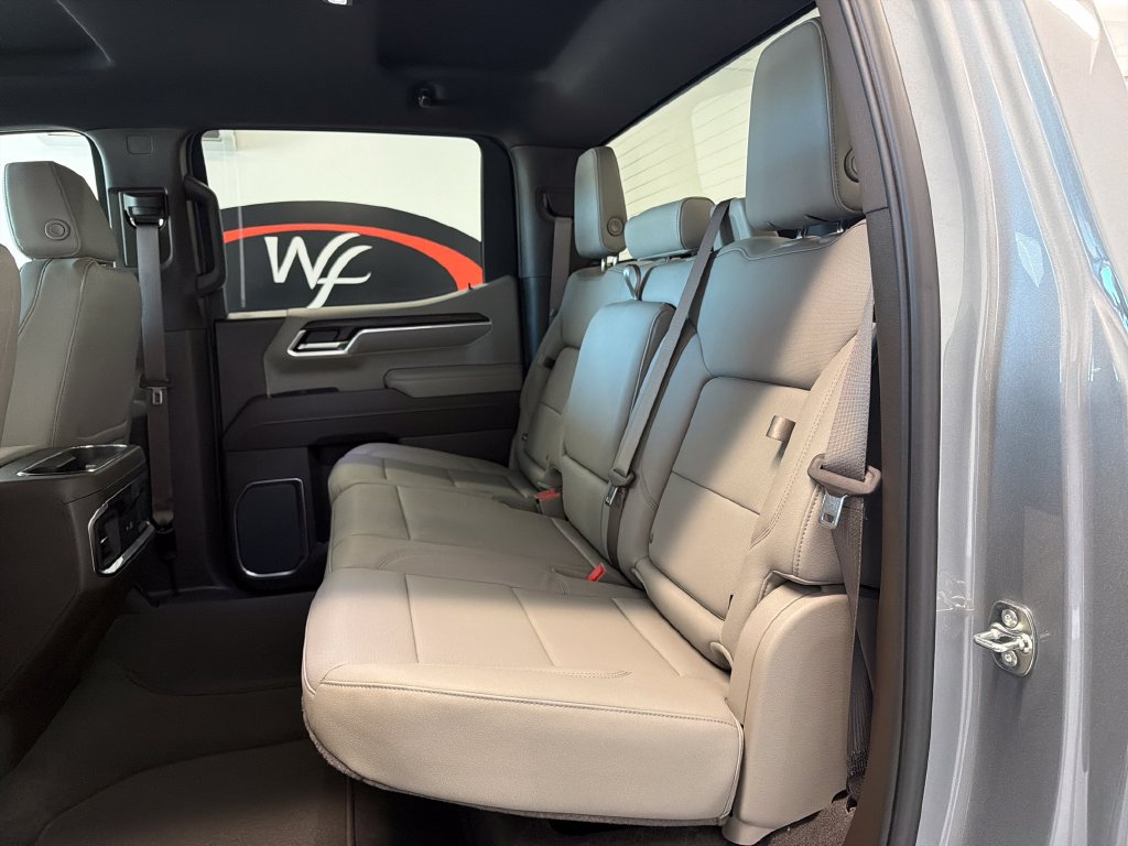New 2026 GMC Sierra 1500 SLT w/ SLT Convenience Package AWD/4WD image 9