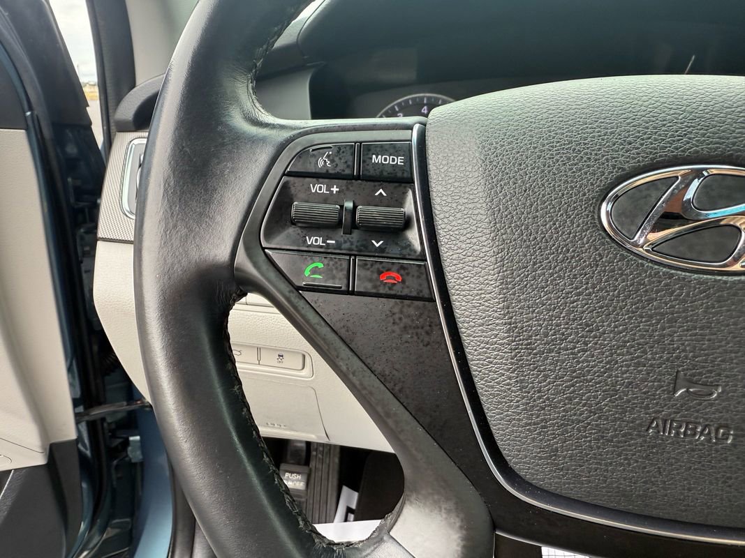 Used 2017 Hyundai Sonata Sport w/ Value Edition Package 02 image 11