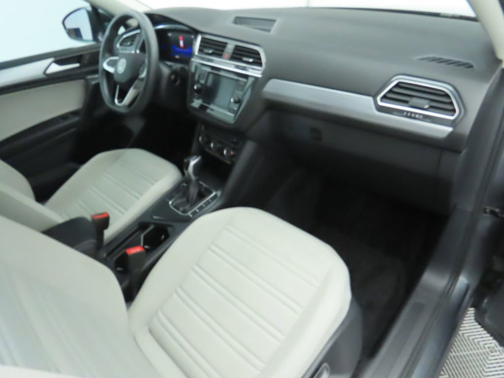 Certified 2022 Volkswagen Tiguan S image 17