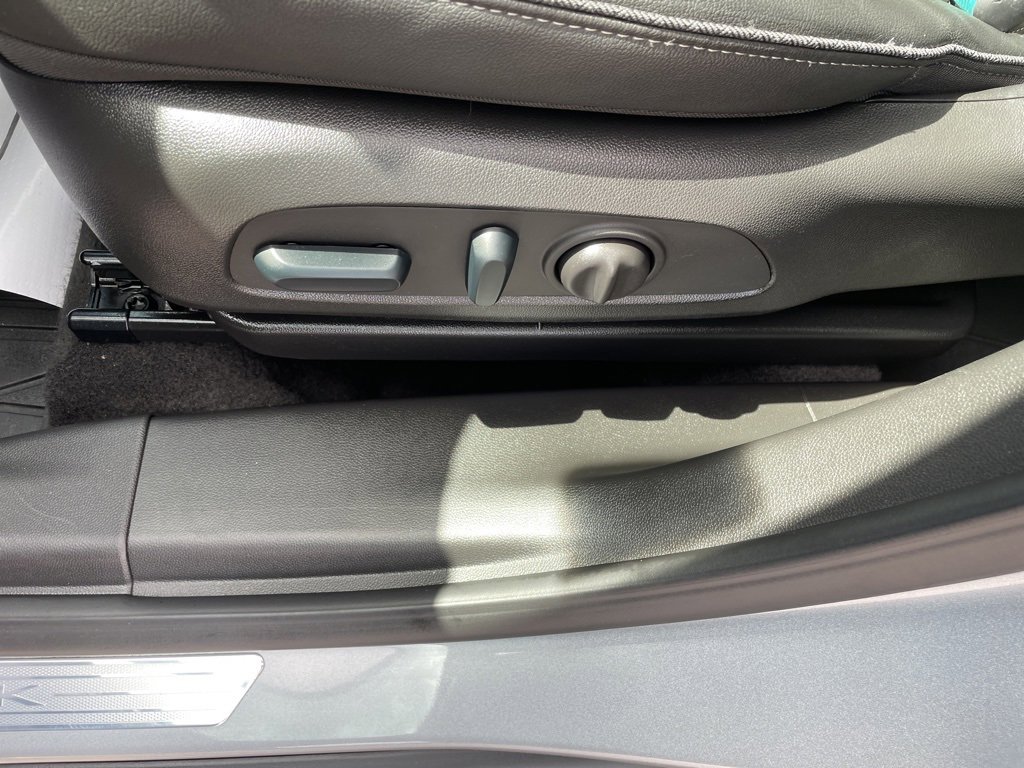 Certified 2023 Buick Encore GX Essence w/ Experience Buick Package image 8