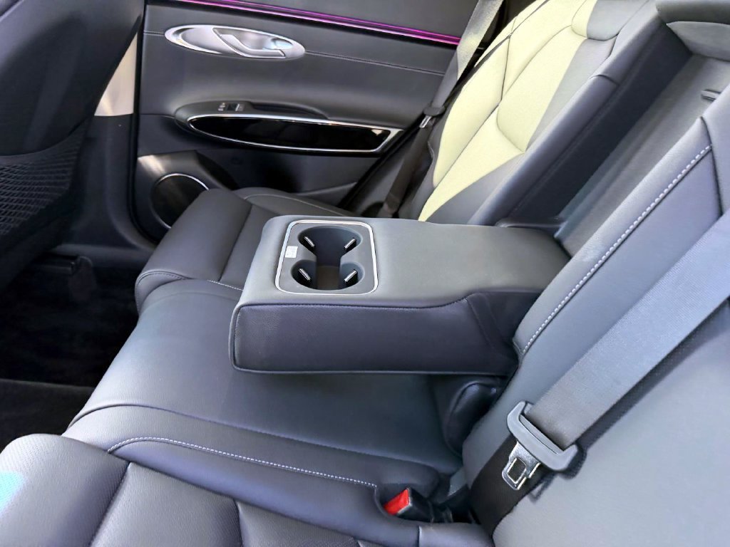 Certified 2026 Genesis GV70 2.5T AWD/4WD image 13