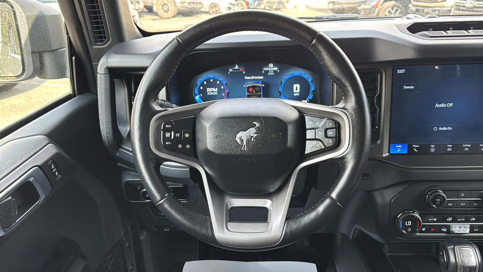 Certified 2025 Ford Bronco Badlands AWD/4WD image 19