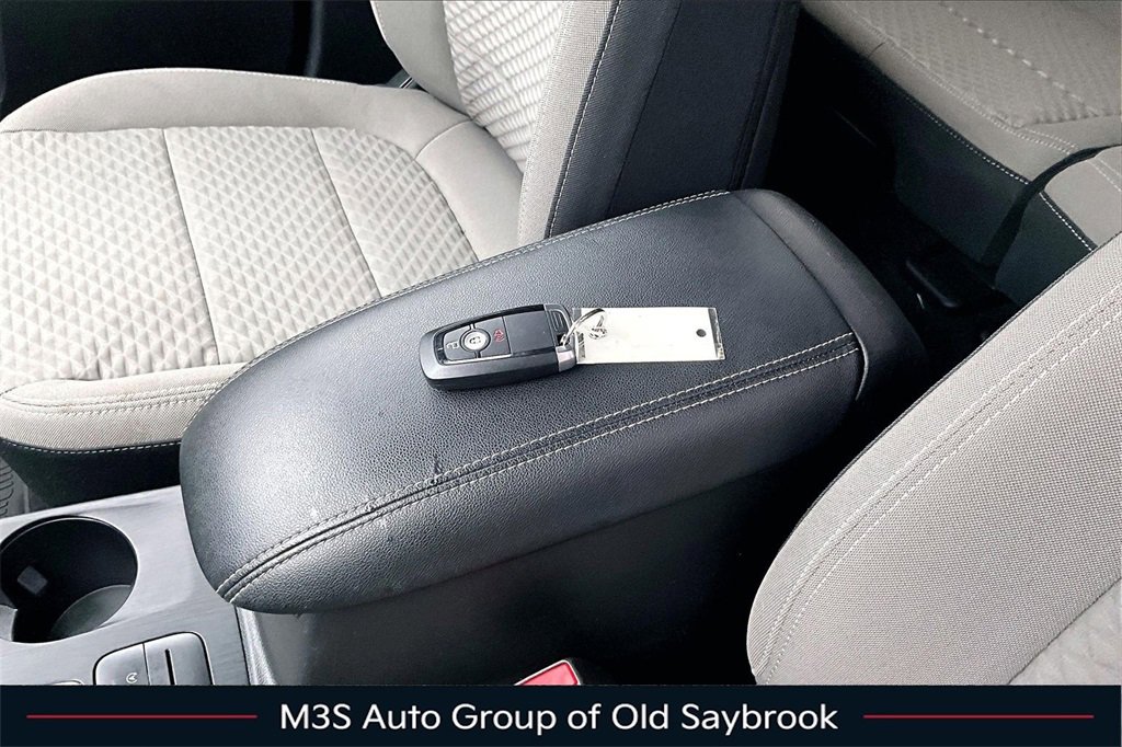 Used 2022 Ford Escape SE image 34