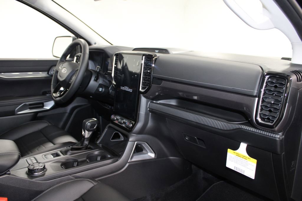 New 2025 Ford Ranger Lariat w/ FX4 Off-Road Package image 25