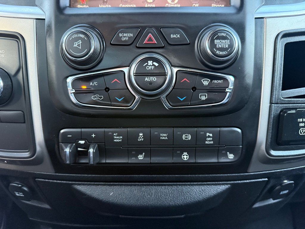 Used 2017 RAM 3500 Lone Star image 32