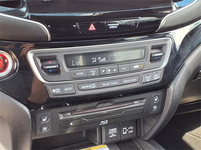 Used 2019 Honda Pilot Elite image 20
