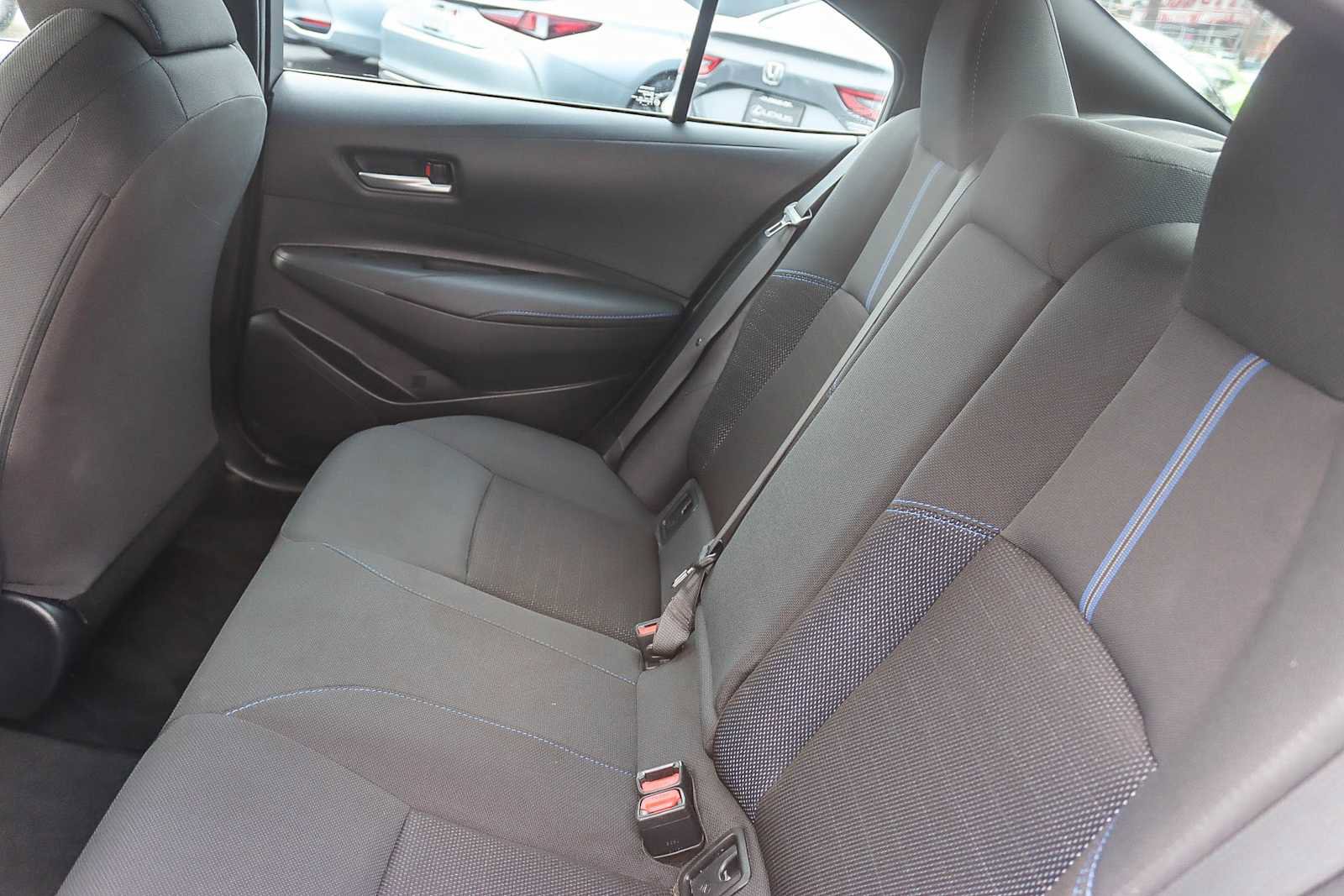 Used 2022 Toyota Corolla SE w/ Carpet Mat Package (TMS) image 16