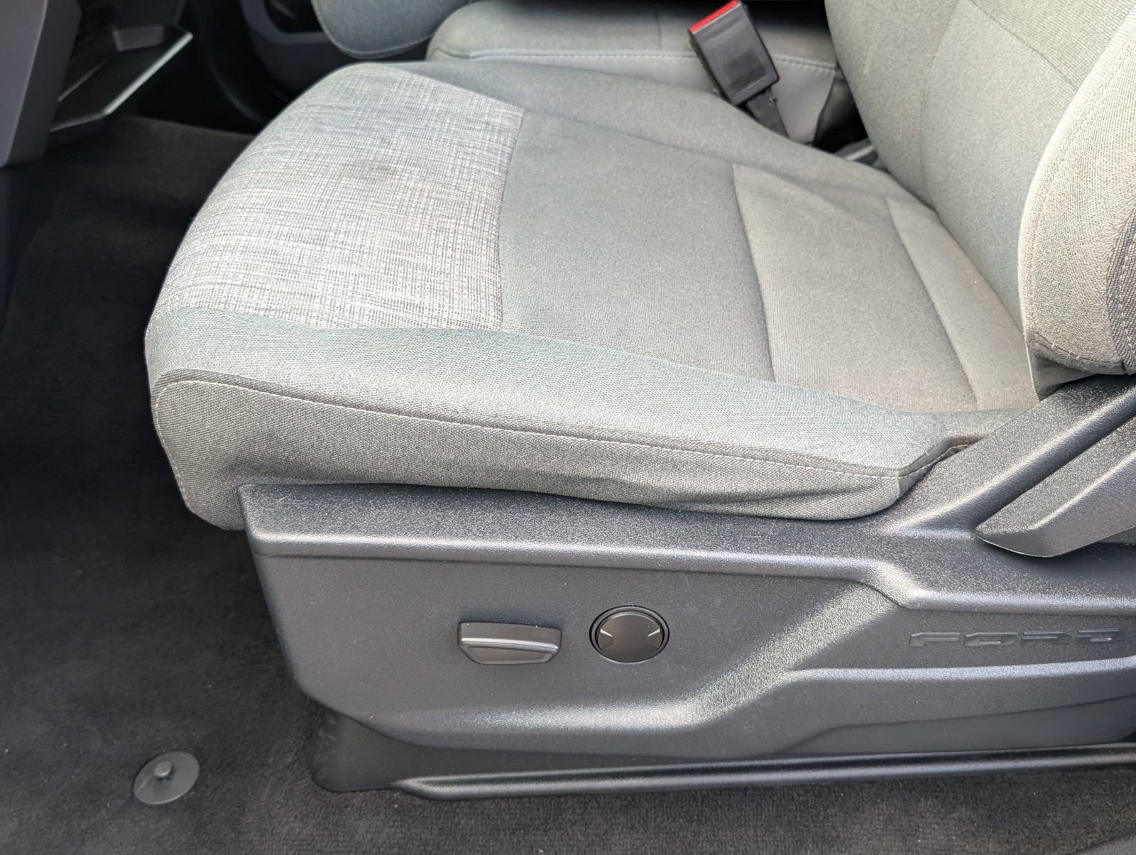 Used 2023 Ford F150 XLT AWD/4WD image 12