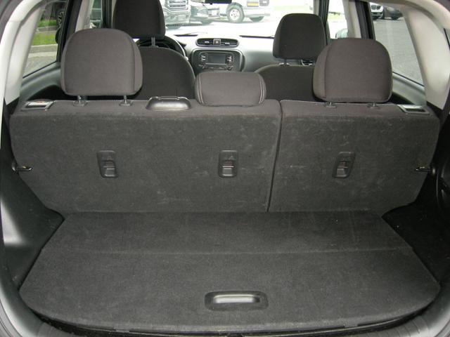 Used 2019 Kia Soul image 17