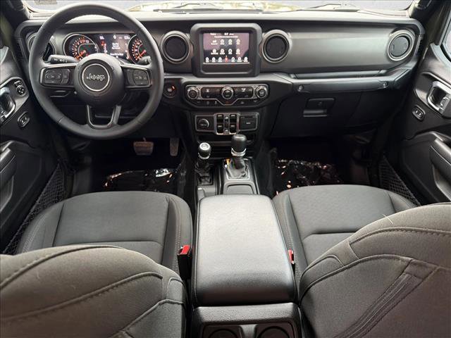 Used 2023 Jeep Gladiator Willys image 23