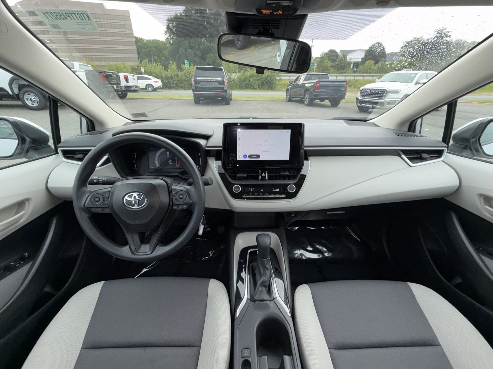 Used 2026 Toyota Corolla LE FWD image 23