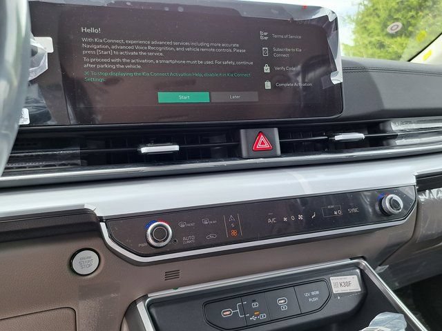 New 2026 Kia Carnival FWD image 10