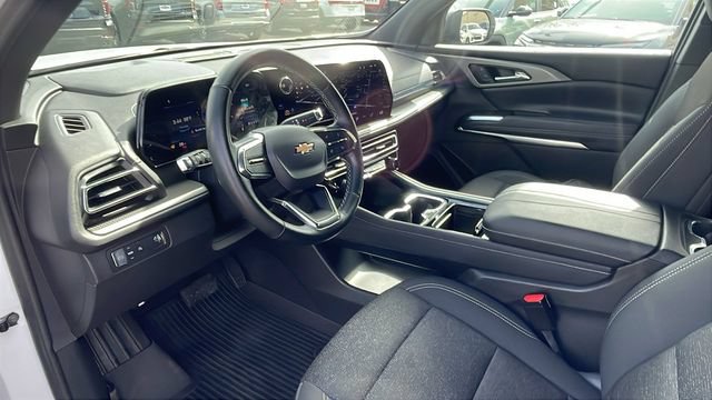 Used 2024 Chevrolet Traverse LS w/ LPO, Floor Liner Package FWD image 10