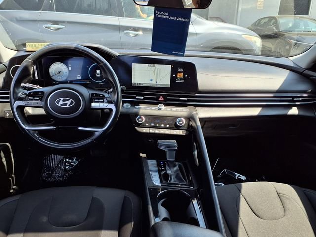 Certified 2024 Hyundai Elantra SEL w/ Convenience Package FWD image 12