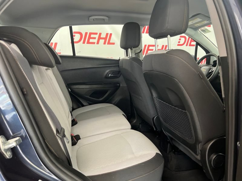 Used 2019 Chevrolet Trax LS FWD image 10