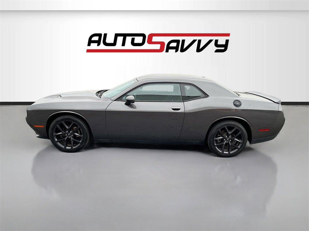 Used 2021 Dodge Challenger SXT w/ Blacktop Package image 4