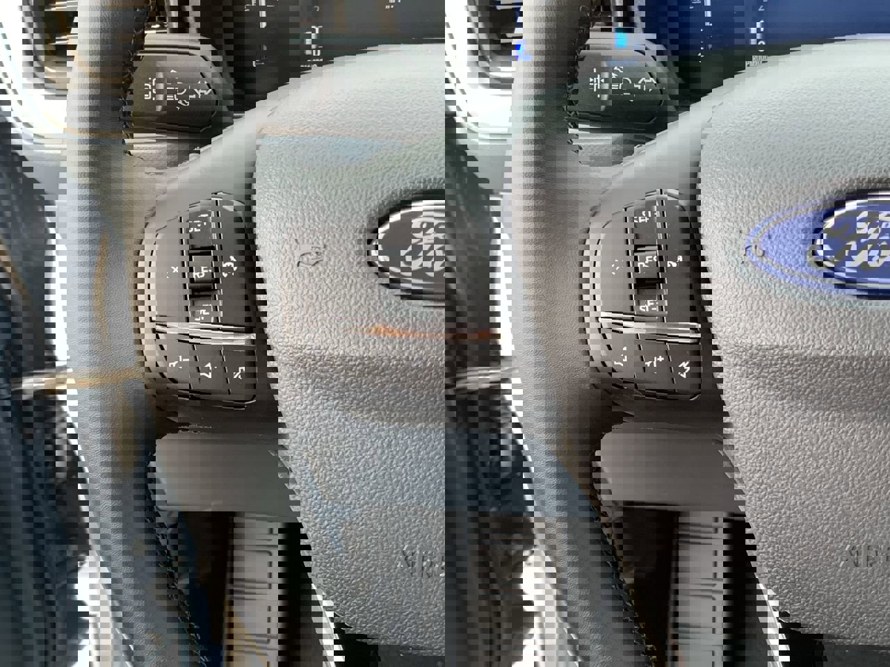 New 2025 Ford Maverick XLT w/ XLT Luxury Package image 30