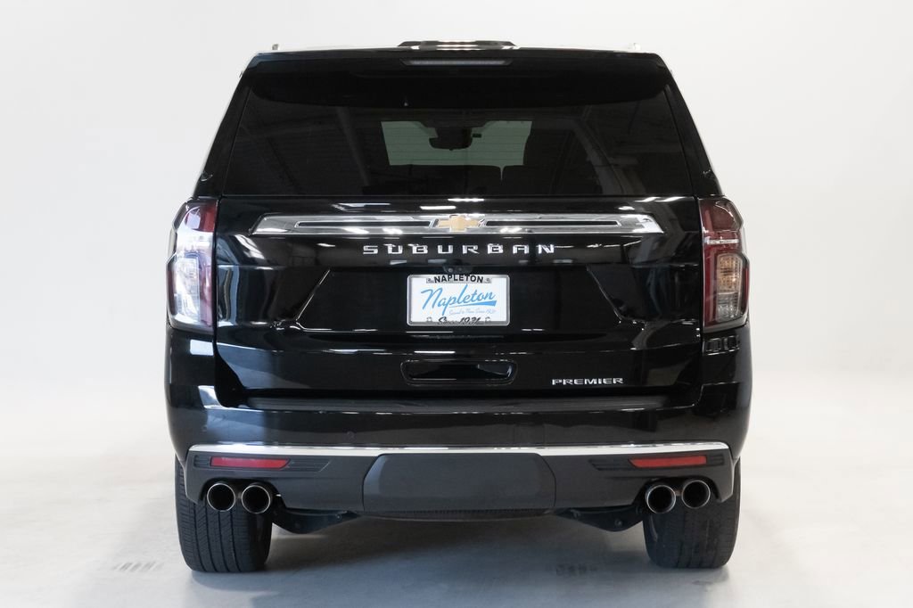 Used 2023 Chevrolet Suburban Premier AWD/4WD image 32