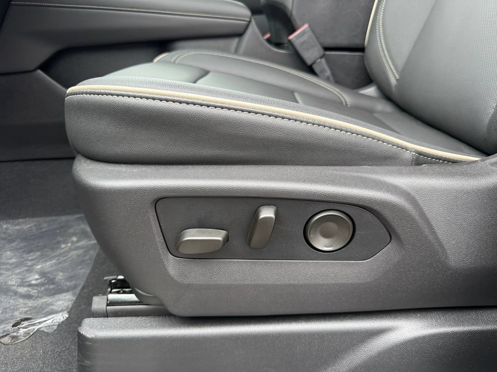New 2026 Chevrolet Suburban Premier AWD/4WD image 10