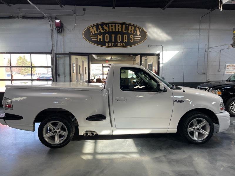 Used 2003 Ford F150 Lightning image 9