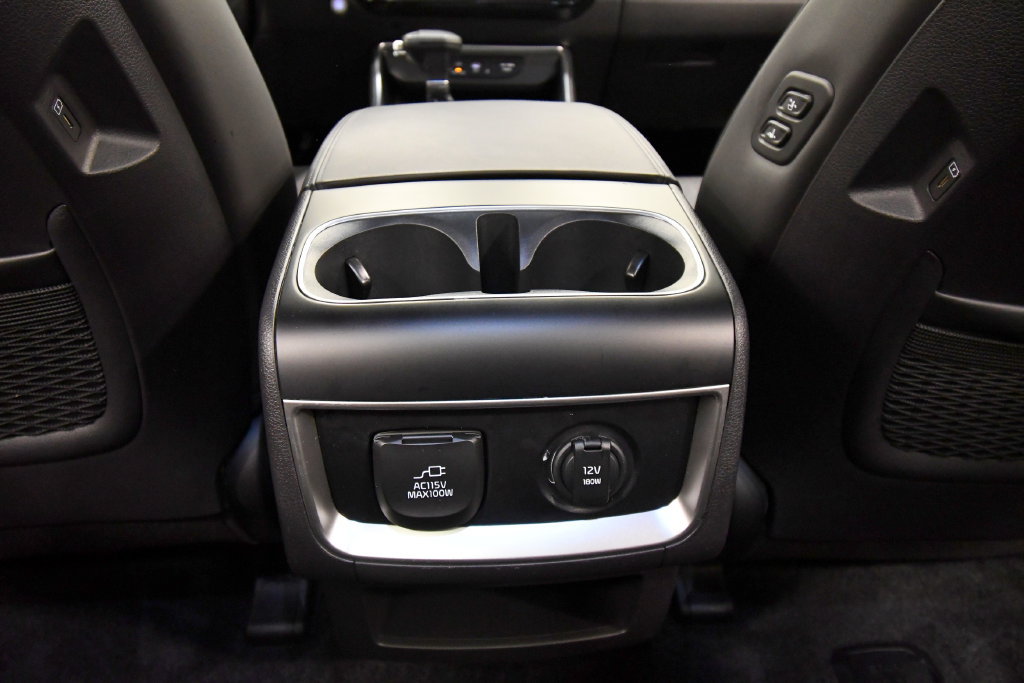 Certified 2026 Kia Carnival SX w/ SX Dark Edition Package FWD image 19
