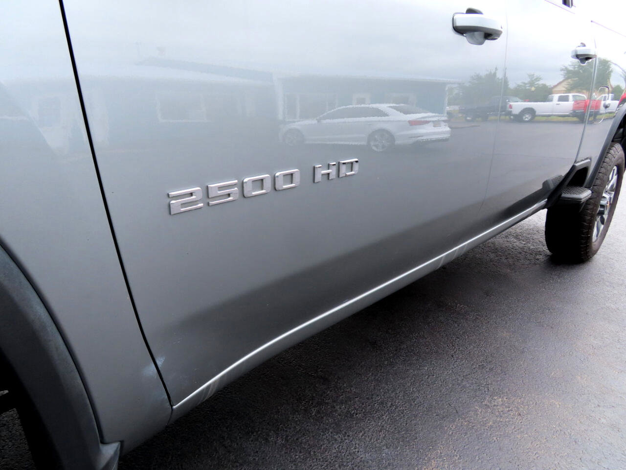 Used 2024 Chevrolet Silverado 2500 LT image 13