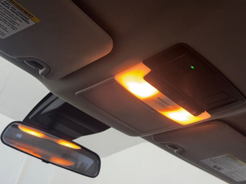 Used 2025 Nissan Altima 2.5 SV image 30