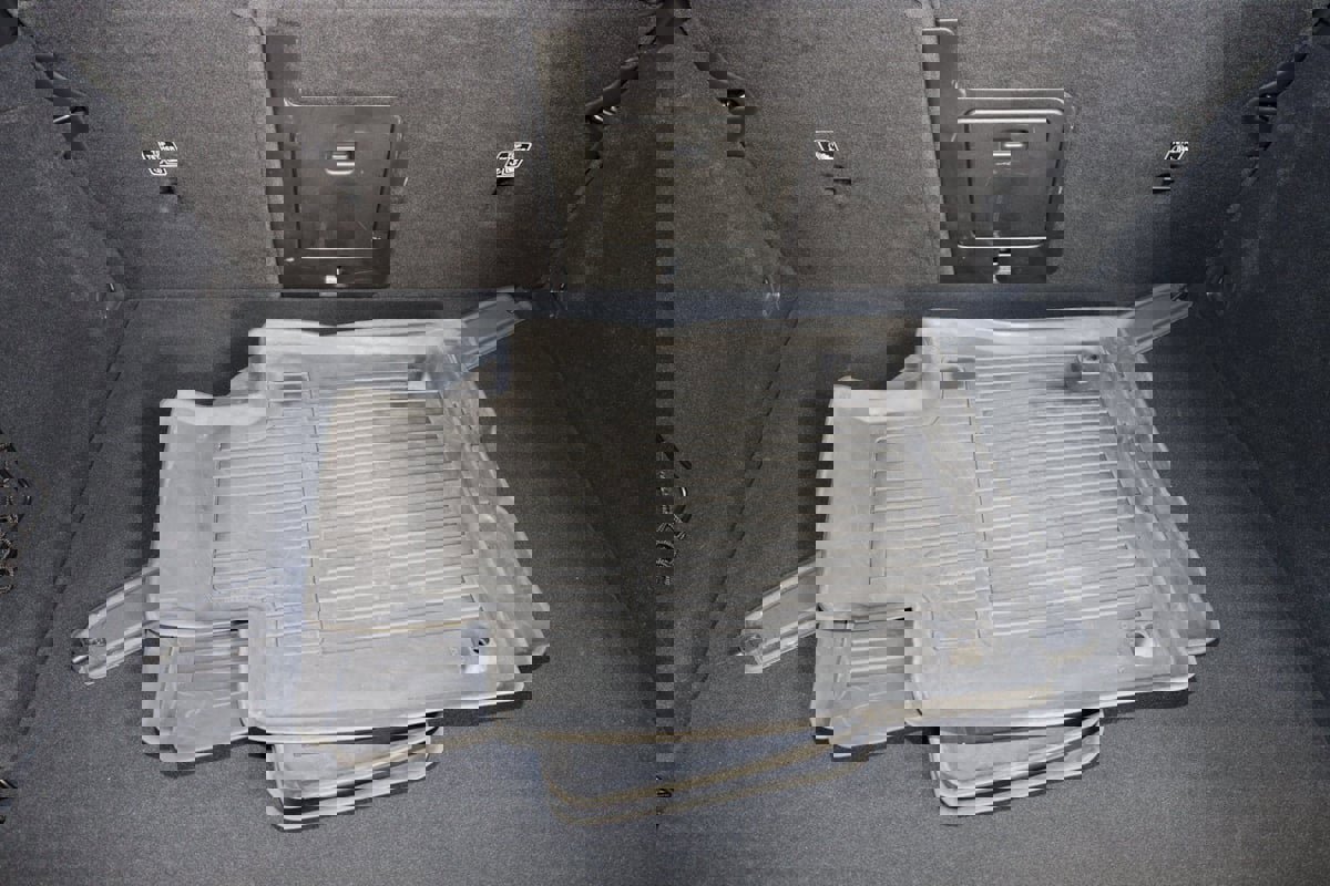 Used 2024 Volvo XC60 T8 Core image 19