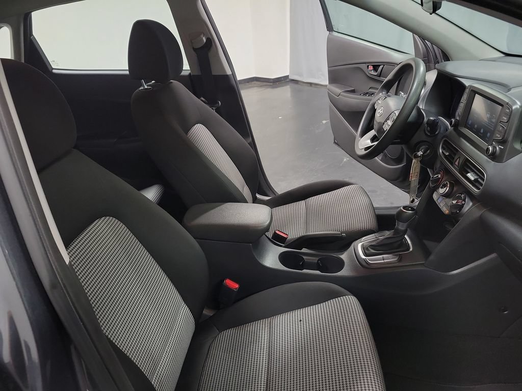 Used 2021 Hyundai Kona SE w/ Cargo Package FWD image 21