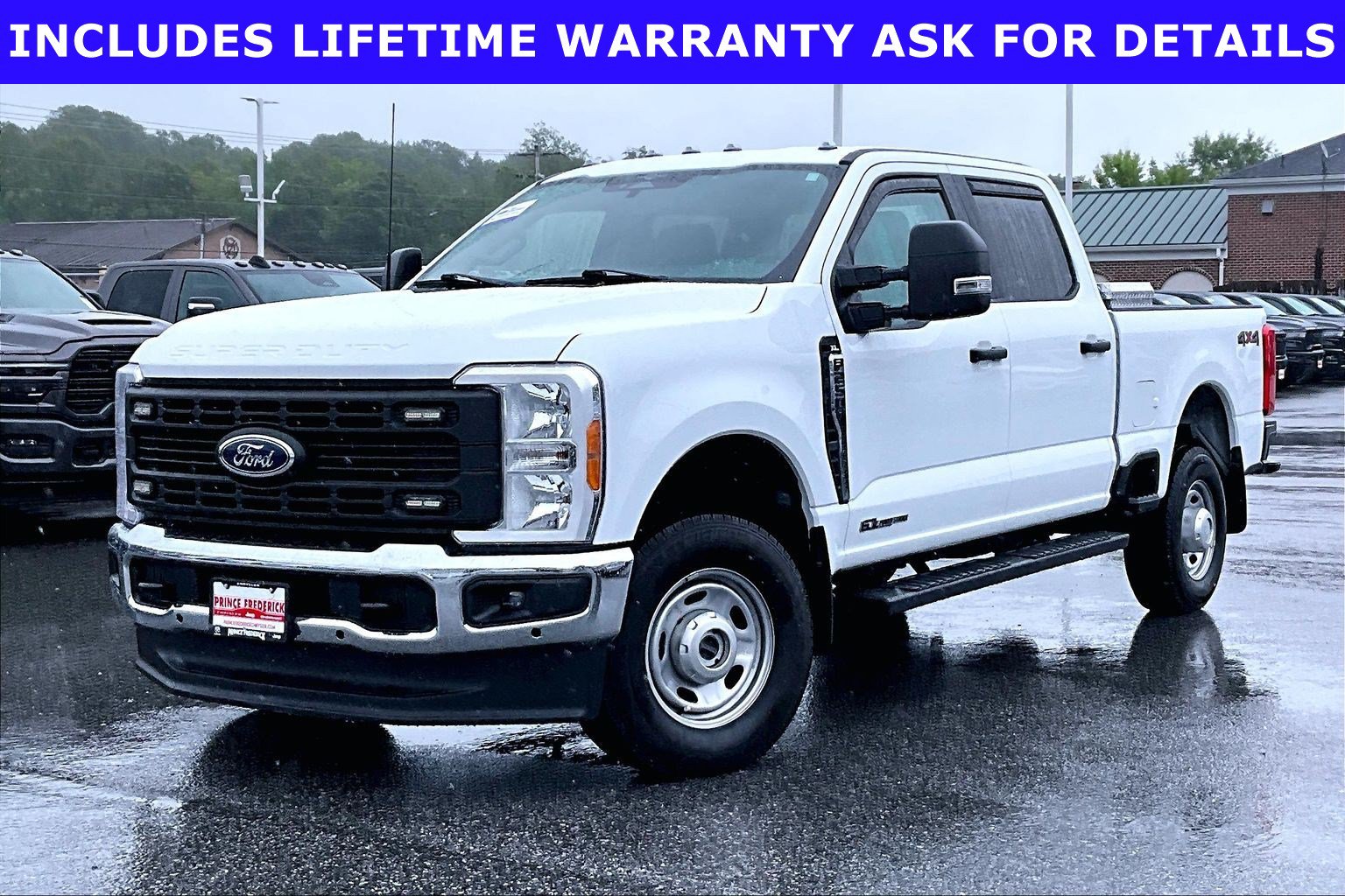 Used 2023 Ford F250 XL AWD/4WD image 3
