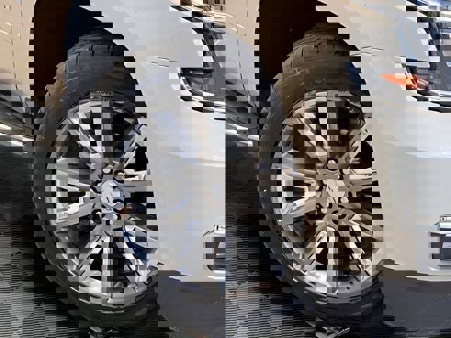 Used 2015 Chevrolet Suburban LTZ image 39