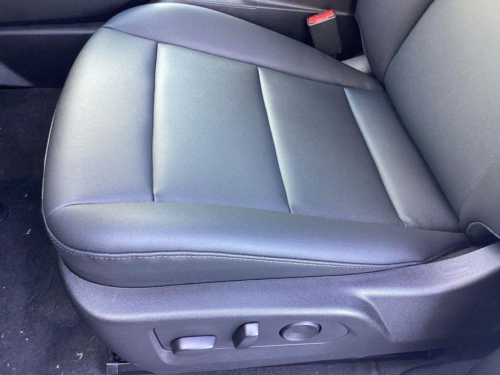 New 2026 Chevrolet Colorado LT w/ LT Convenience Package RWD image 13
