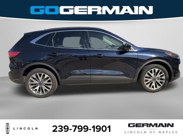 Used 2021 Ford Escape Titanium w/ Class II Trailer Tow Package image 8