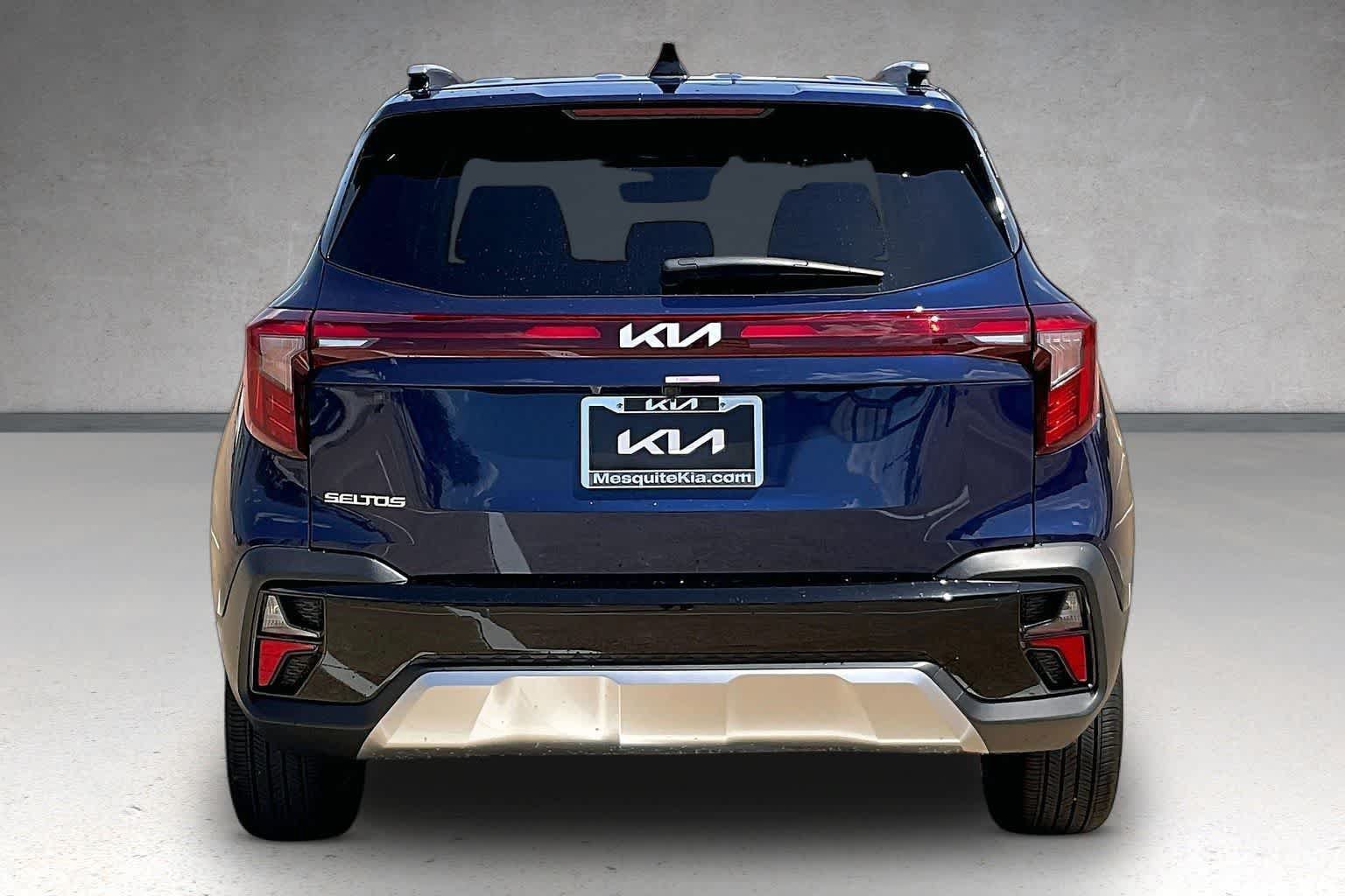 Certified 2026 Kia Seltos EX FWD image 5