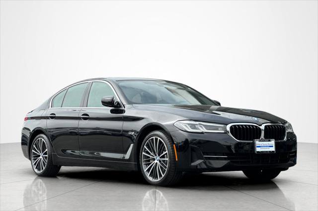Used 2023 BMW 530e w/ Premium Package image 7