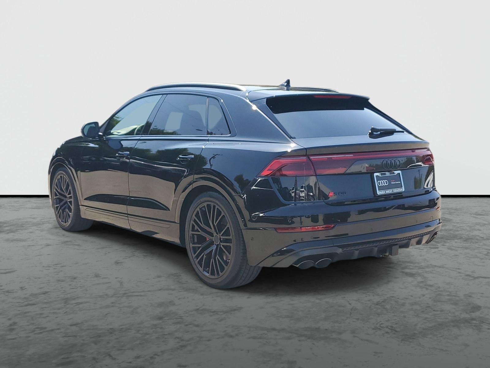 Used 2026 Audi SQ8 Premium Plus AWD/4WD image 3