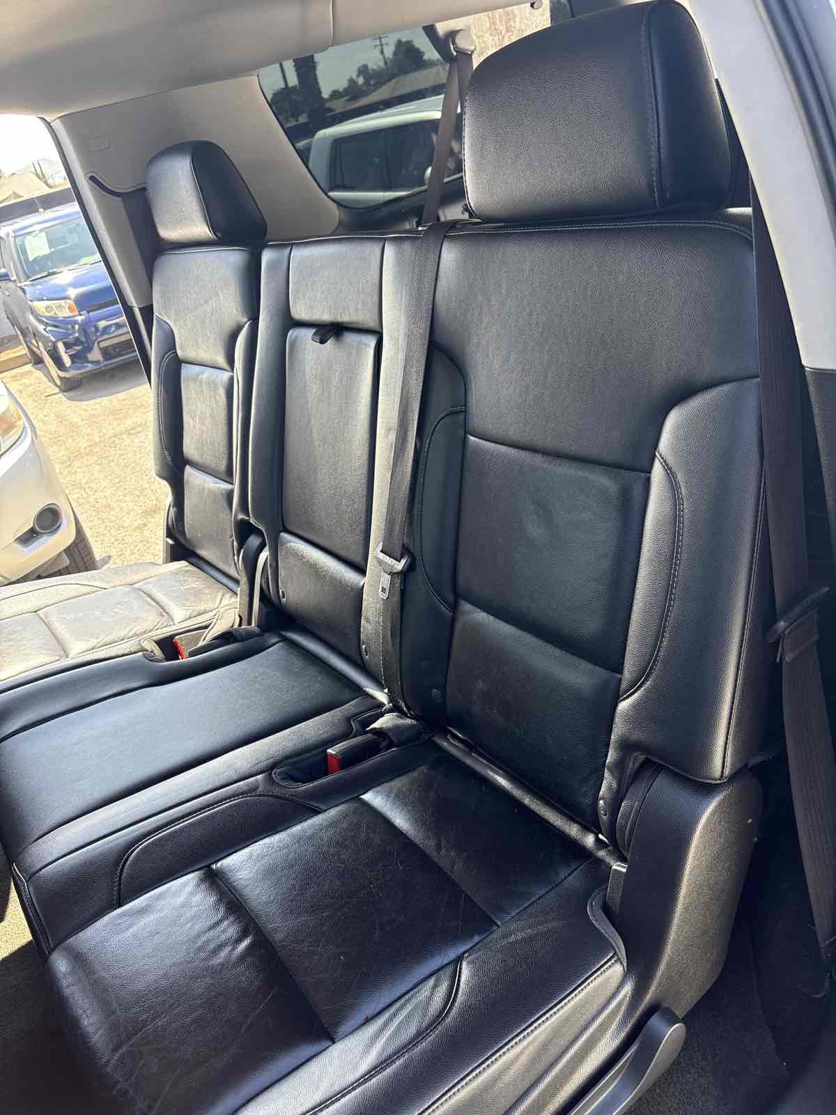 Used 2017 Chevrolet Suburban LT image 12