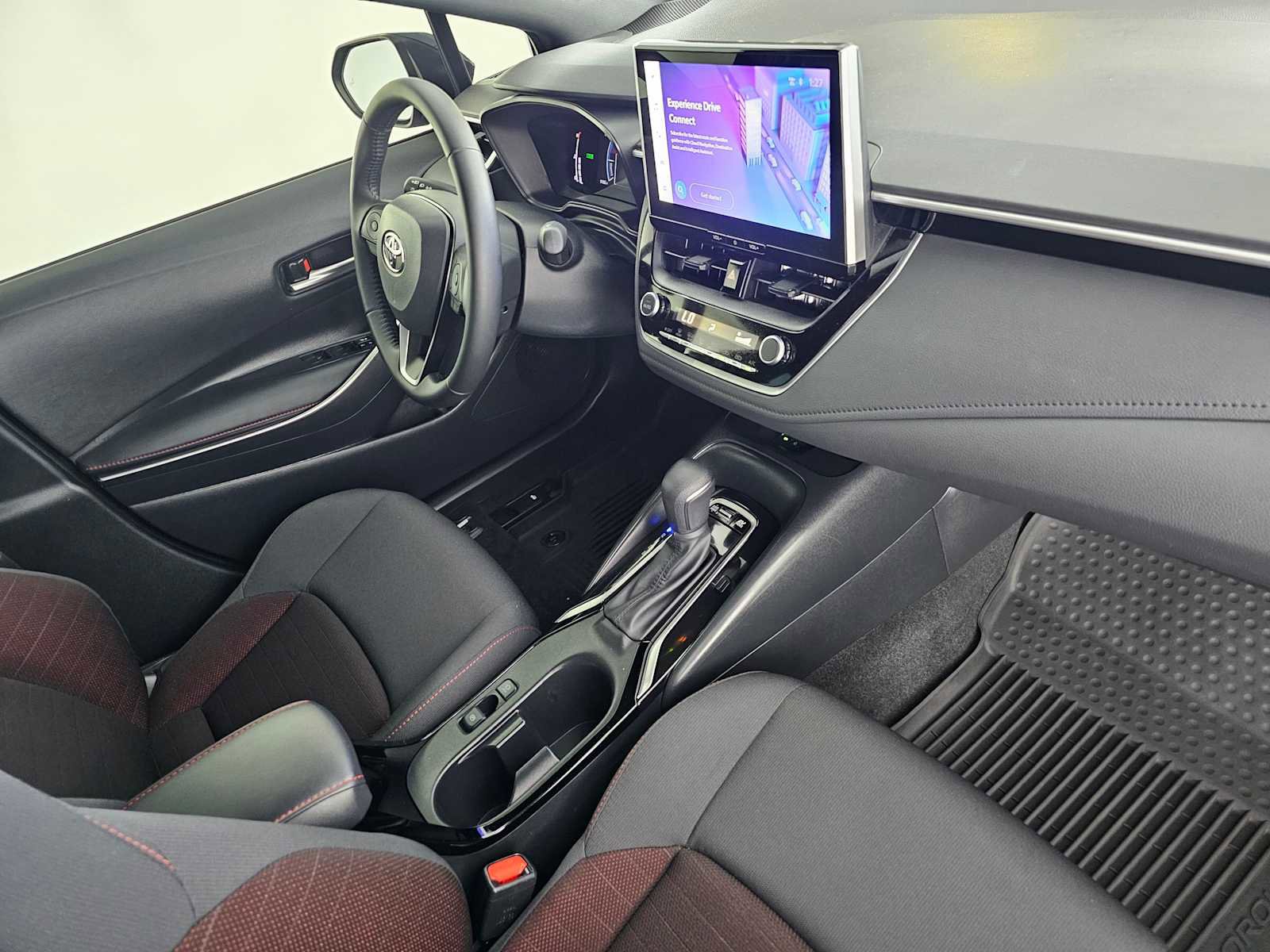 Used 2025 Toyota Corolla SE FWD image 11